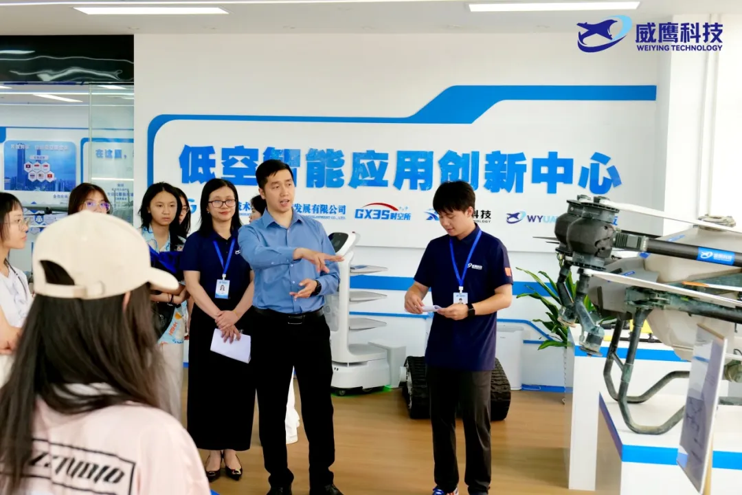 danh-sach-hoc-bong-khong-tu-online-dai-hoc-ngon-ngu-bac-kinh-2022